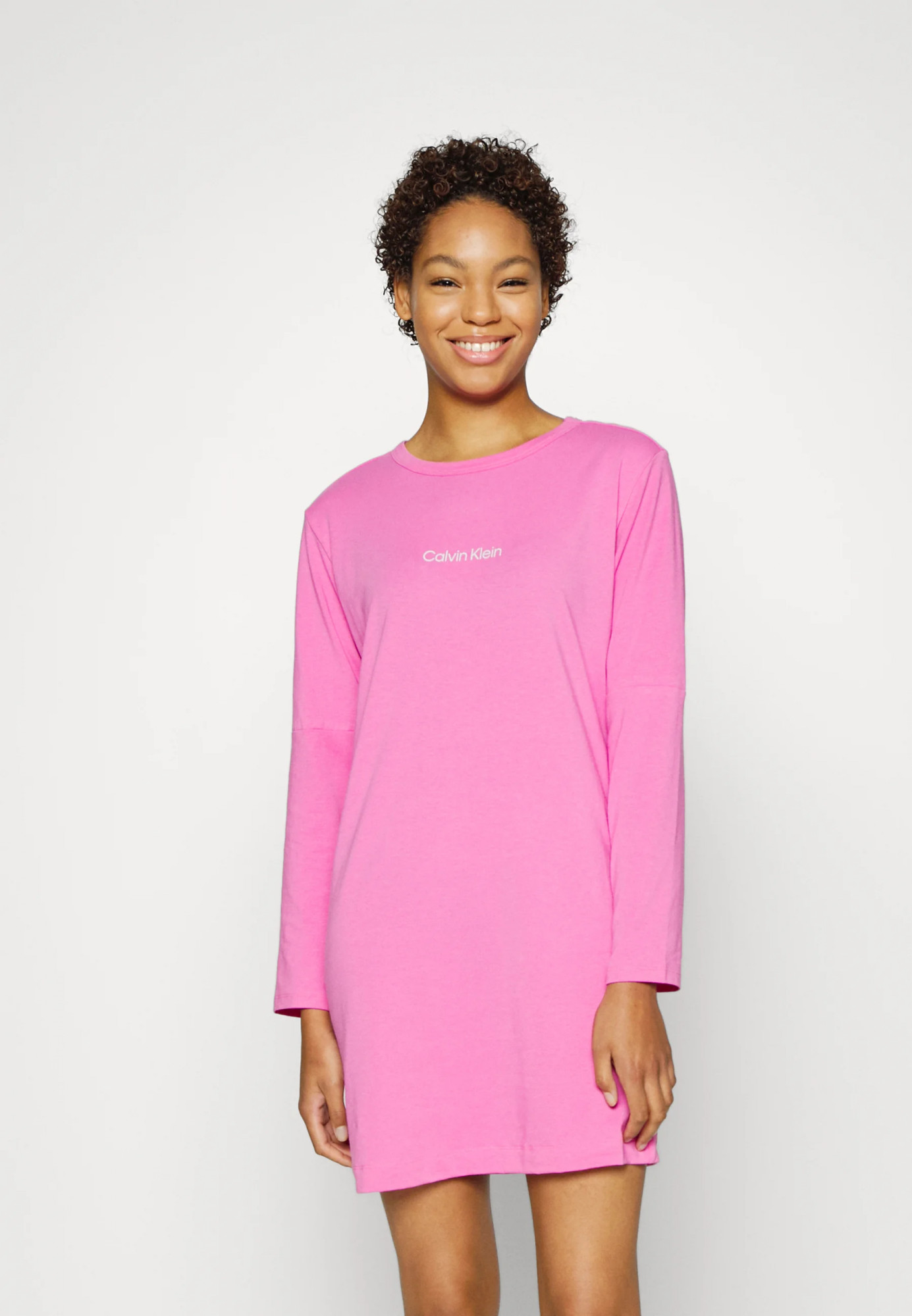 Dámská noční košilka Lounge QS6762E - TO3 - Hollywood růžová - Calvin Klein růžová S