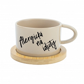 ALERGICKÁ NA IDIOTY - krémový hrníček makronka 200 ml