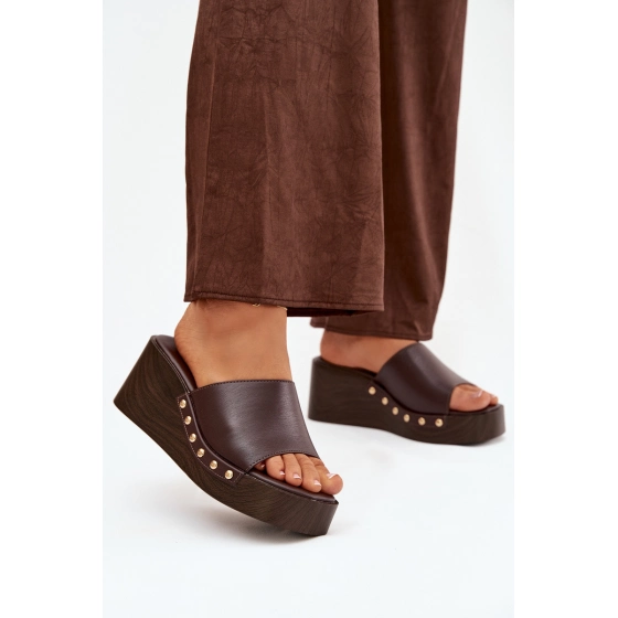 Dámské pantofle na platformě 78-200 Tmavě hnědá - Stephan Paris