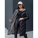Dámský prošívaný kabát s kapucí TY4513 černý - FashionStreet