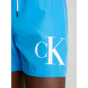 Dárkové balení pánských plavek a ručníku KM0KM00849 BEH modrá - černá - Calvin Klein