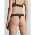 Dámská tanga 000QF7287E BKC tm. hnědé - Calvin Klein