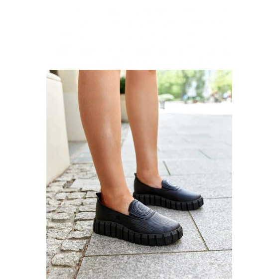 Dámské polobotky TQ2407 Černá - Gemre